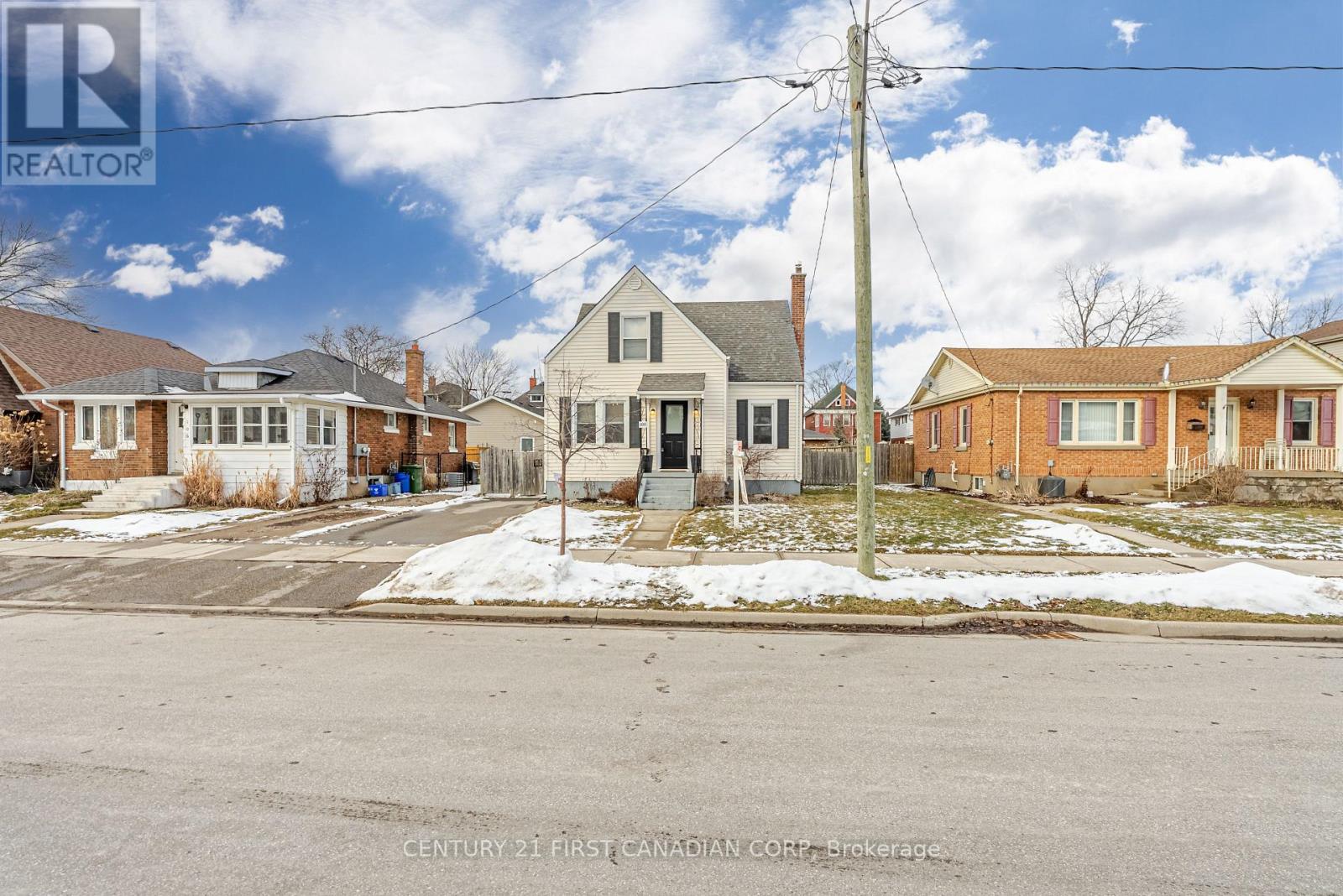 108 MYRTLE STREET, St. Thomas, Ontario, N5R2G3 — Photo 2
