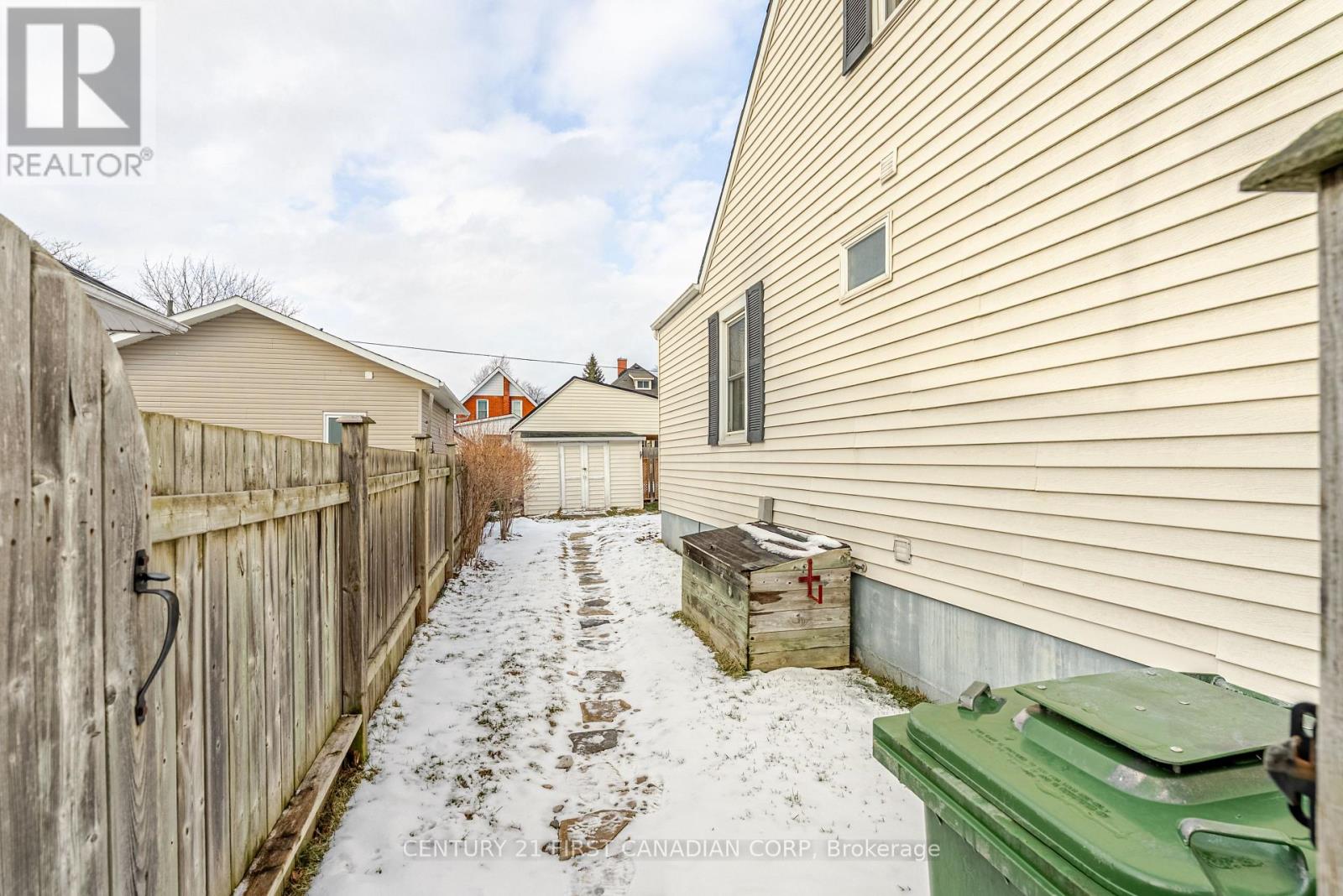 108 MYRTLE STREET, St. Thomas, Ontario, N5R2G3 — Photo 35