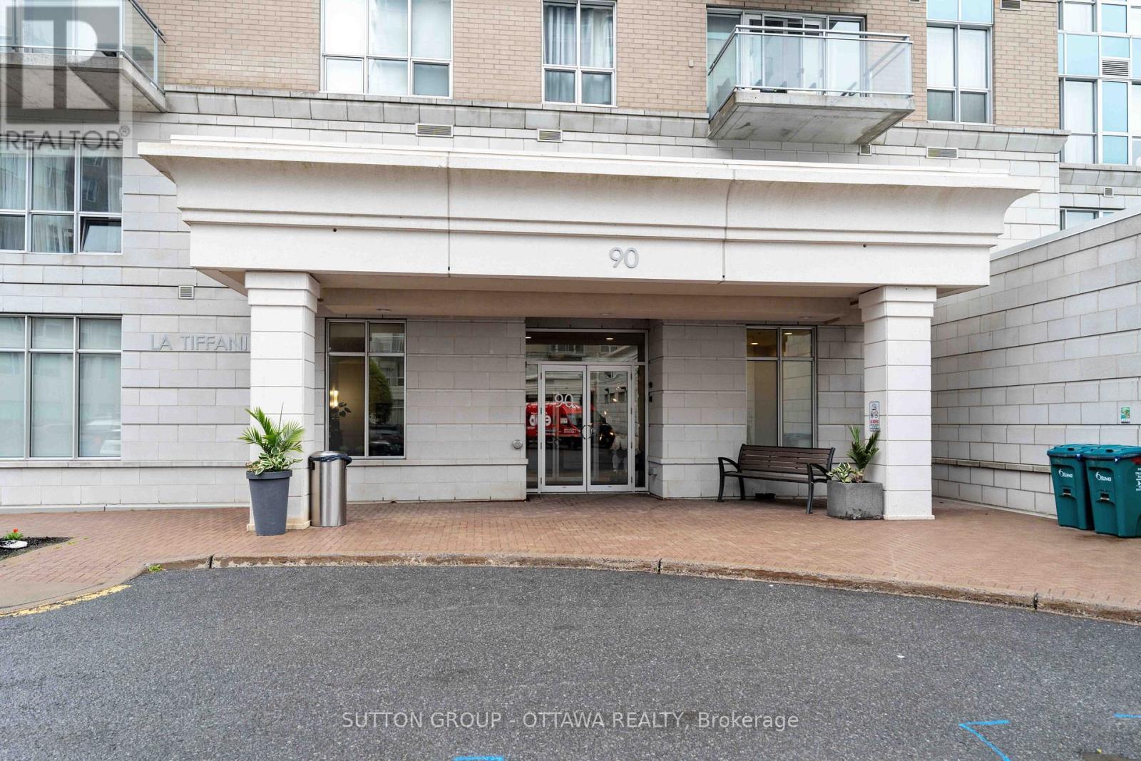 1608 - 90 LANDRY STREET, Ottawa, Ontario, K1L0A9 — Photo 2