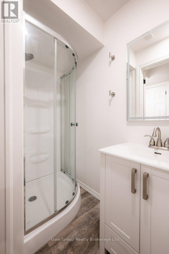 34 MOUNTAIN LAUREL CRESCENT, Kitchener, Ontario, N2E3W9 — Photo 33