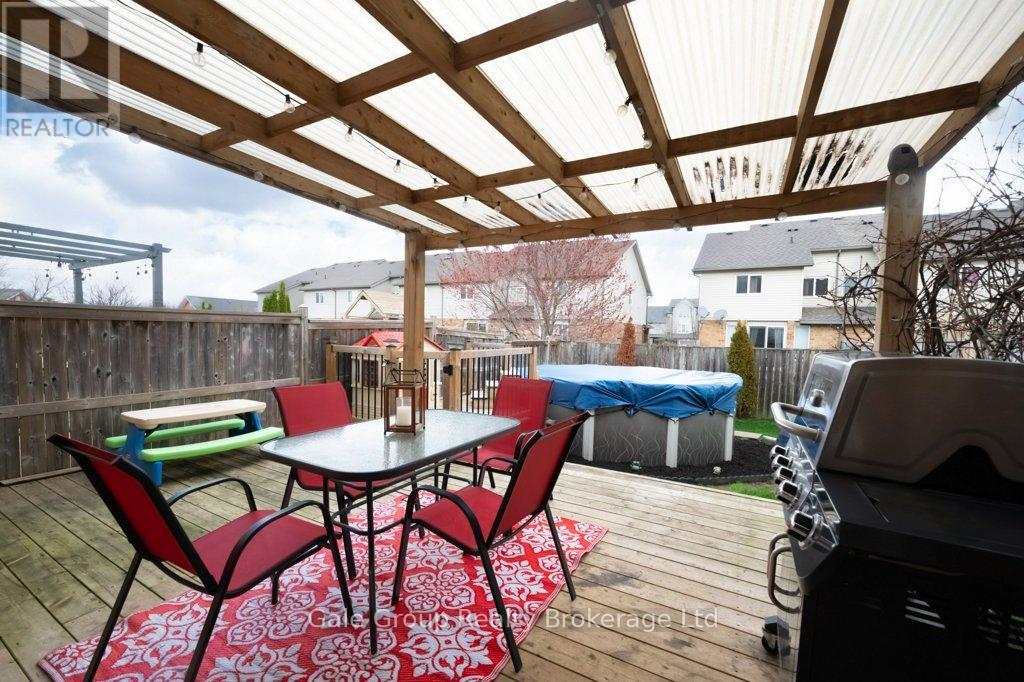 34 MOUNTAIN LAUREL CRESCENT, Kitchener, Ontario, N2E3W9 — Photo 34