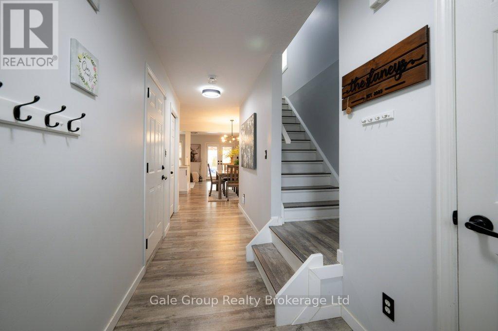 34 MOUNTAIN LAUREL CRESCENT, Kitchener, Ontario, N2E3W9 — Photo 5