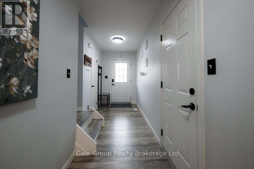 34 MOUNTAIN LAUREL CRESCENT, Kitchener, Ontario, N2E3W9 — Photo 6