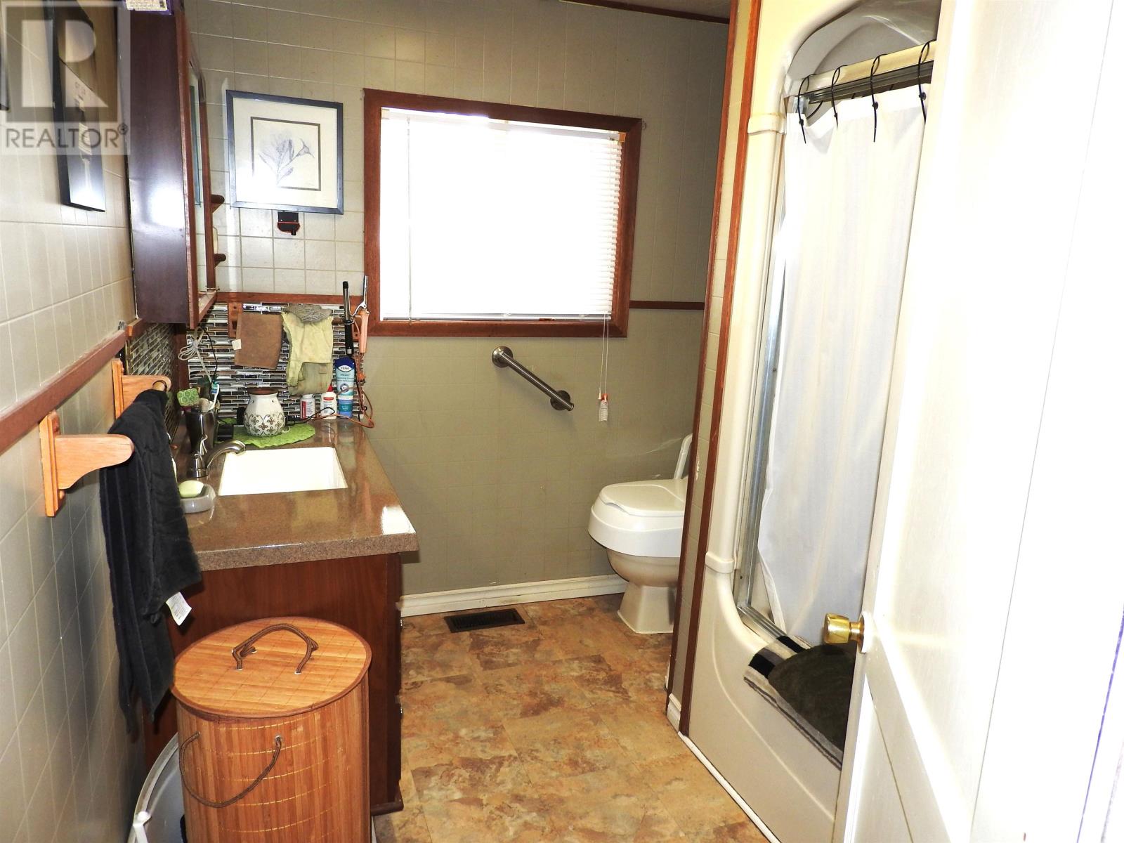 497 LAKESHORE DR, THUNDER BAY, Ontario, P7A0P9 — Photo 17
