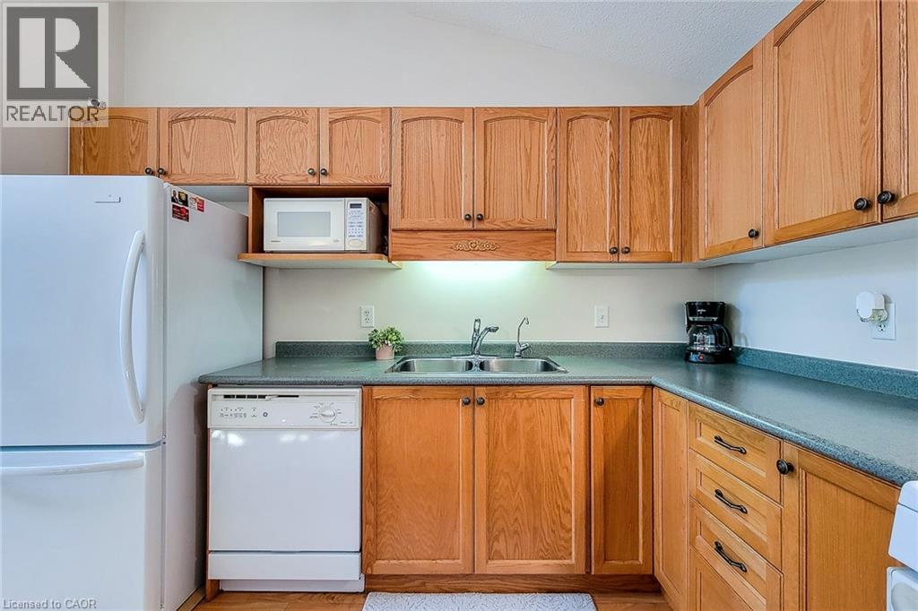 751 RYMAL Road W Unit# 22, Hamilton, Ontario, L9B2Y3 — Photo 14