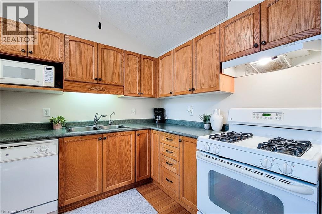 751 RYMAL Road W Unit# 22, Hamilton, Ontario, L9B2Y3 — Photo 15