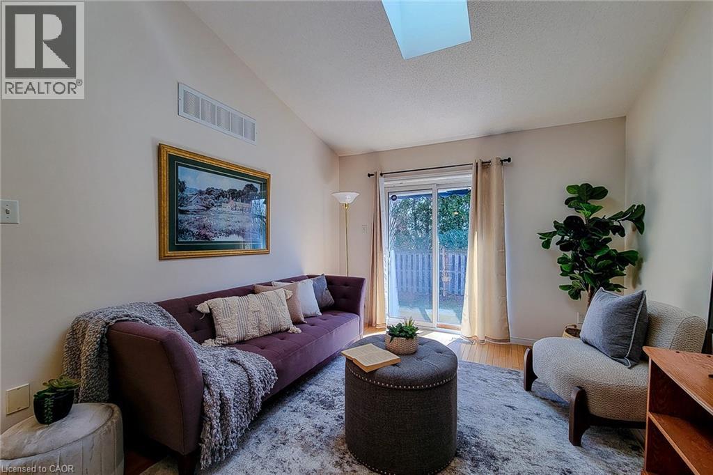 751 RYMAL Road W Unit# 22, Hamilton, Ontario, L9B2Y3 — Photo 8