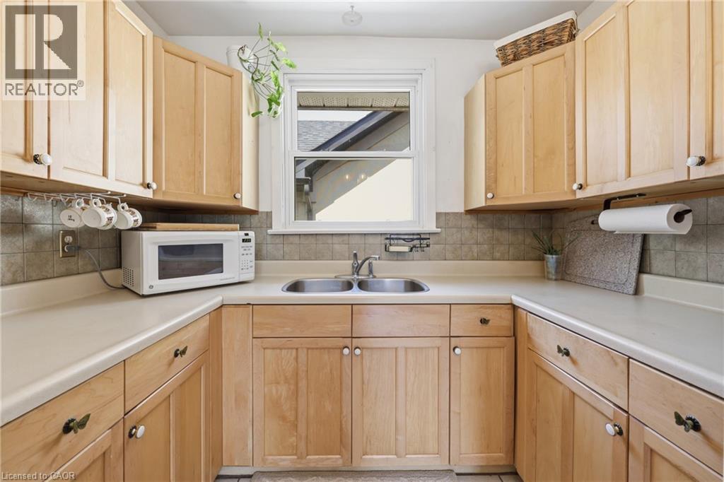 20 PEEL Street S, Dundas, Ontario, L9H3E4 — Photo 14