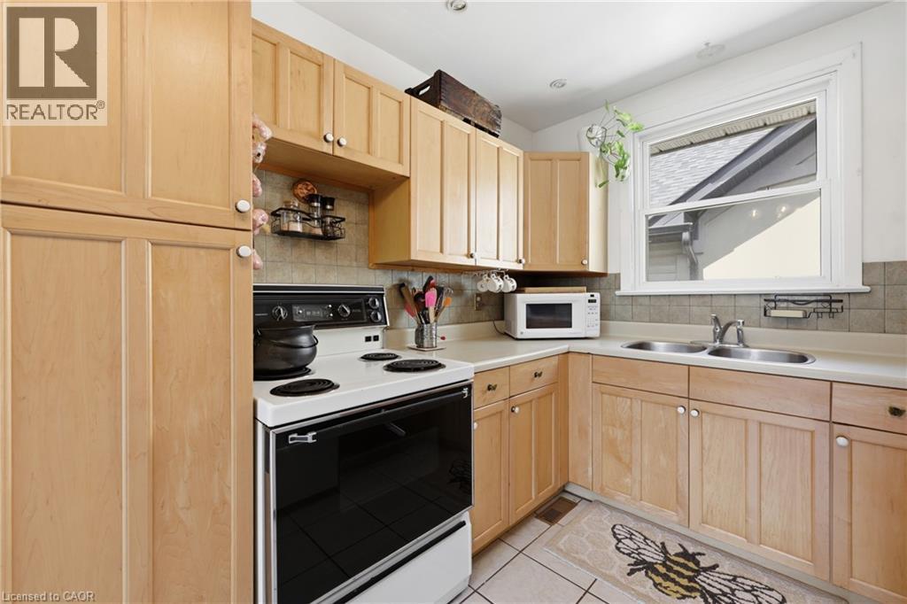 20 PEEL Street S, Dundas, Ontario, L9H3E4 — Photo 15