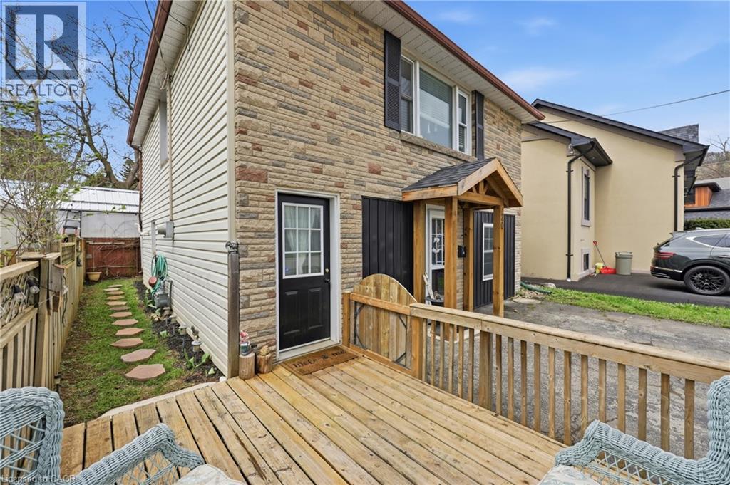 20 PEEL Street S, Dundas, Ontario, L9H3E4 — Photo 4