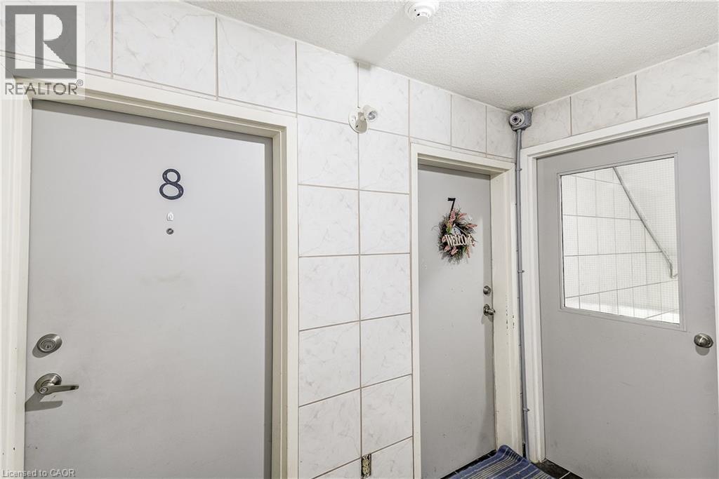119 CEDAR Street S Unit# 8, Kitchener, Ontario, N2G3L6 — Photo 5