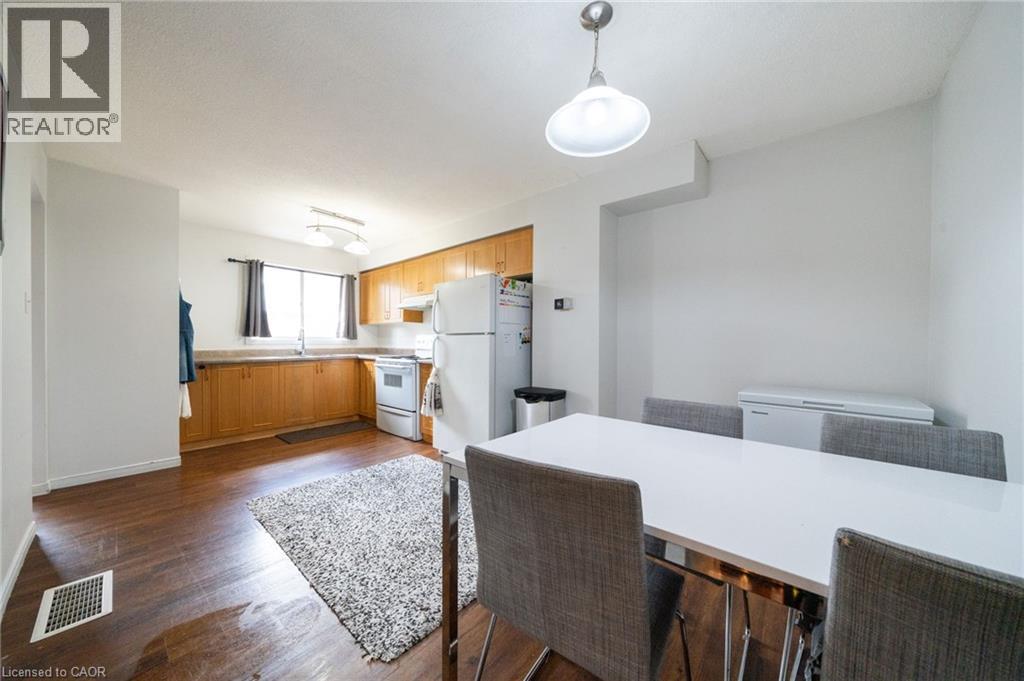 391 PIONEER Drive Unit# 4, Kitchener, Ontario, N2P1L8 — Photo 14