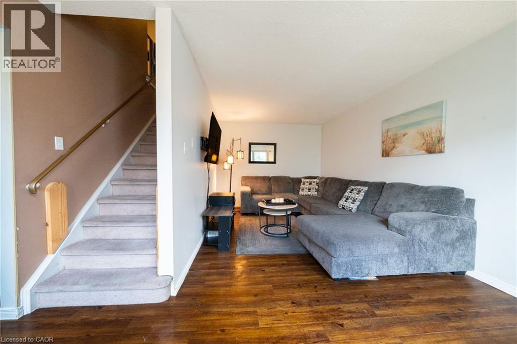 391 PIONEER Drive Unit# 4, Kitchener, Ontario, N2P1L8 — Photo 6