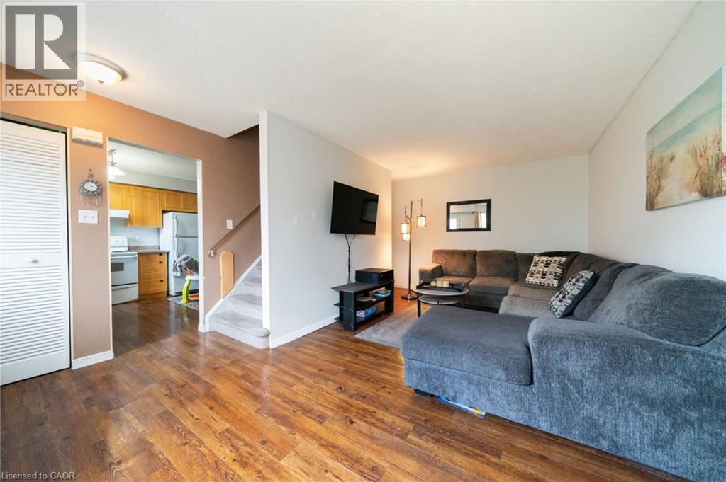 391 PIONEER Drive Unit# 4, Kitchener, Ontario, N2P1L8 — Photo 8