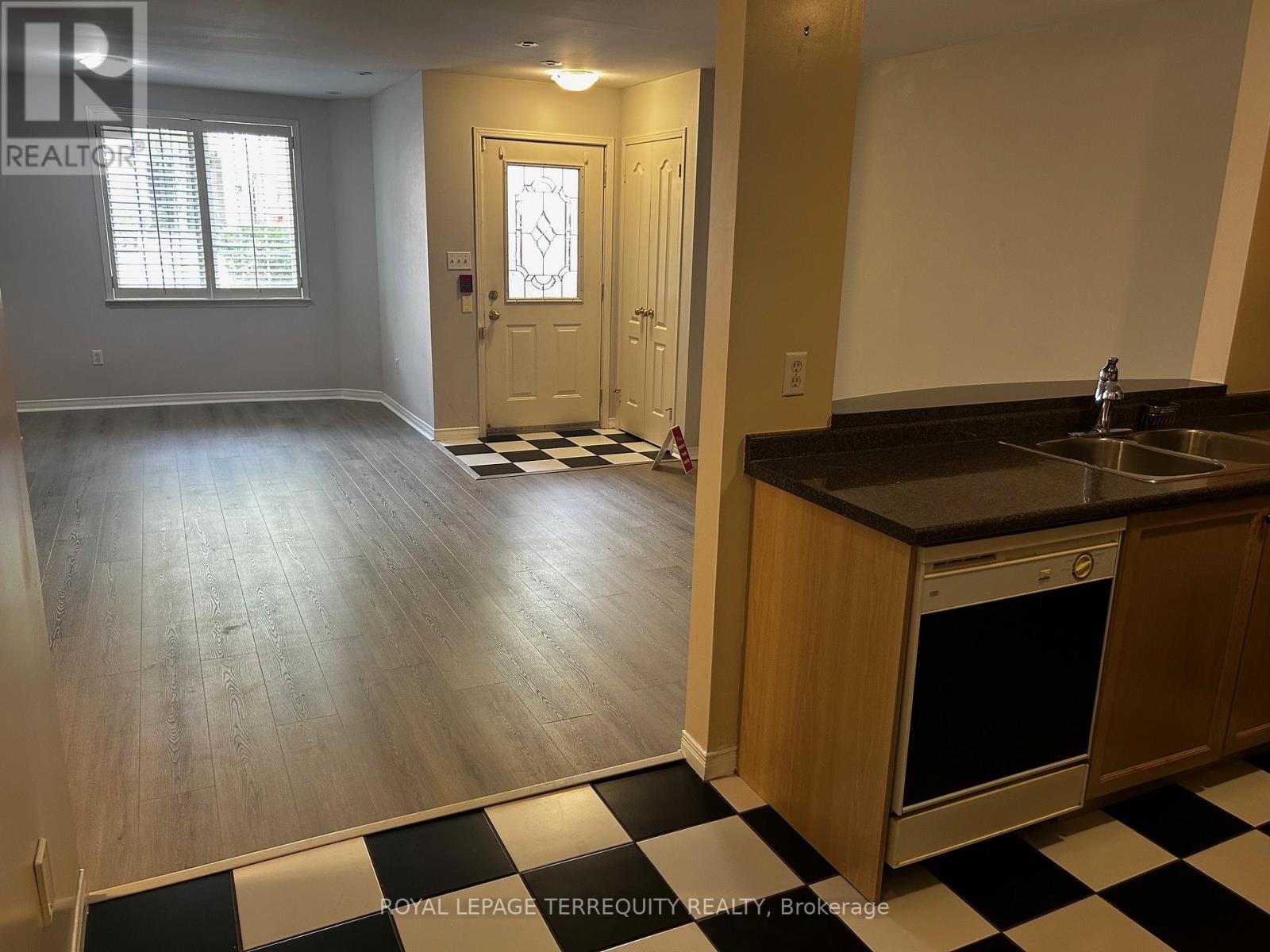 B19 - 108 FINCH AVENUE W, Toronto (Newtonbrook West), Ontario, M2N6W6 — Photo 13