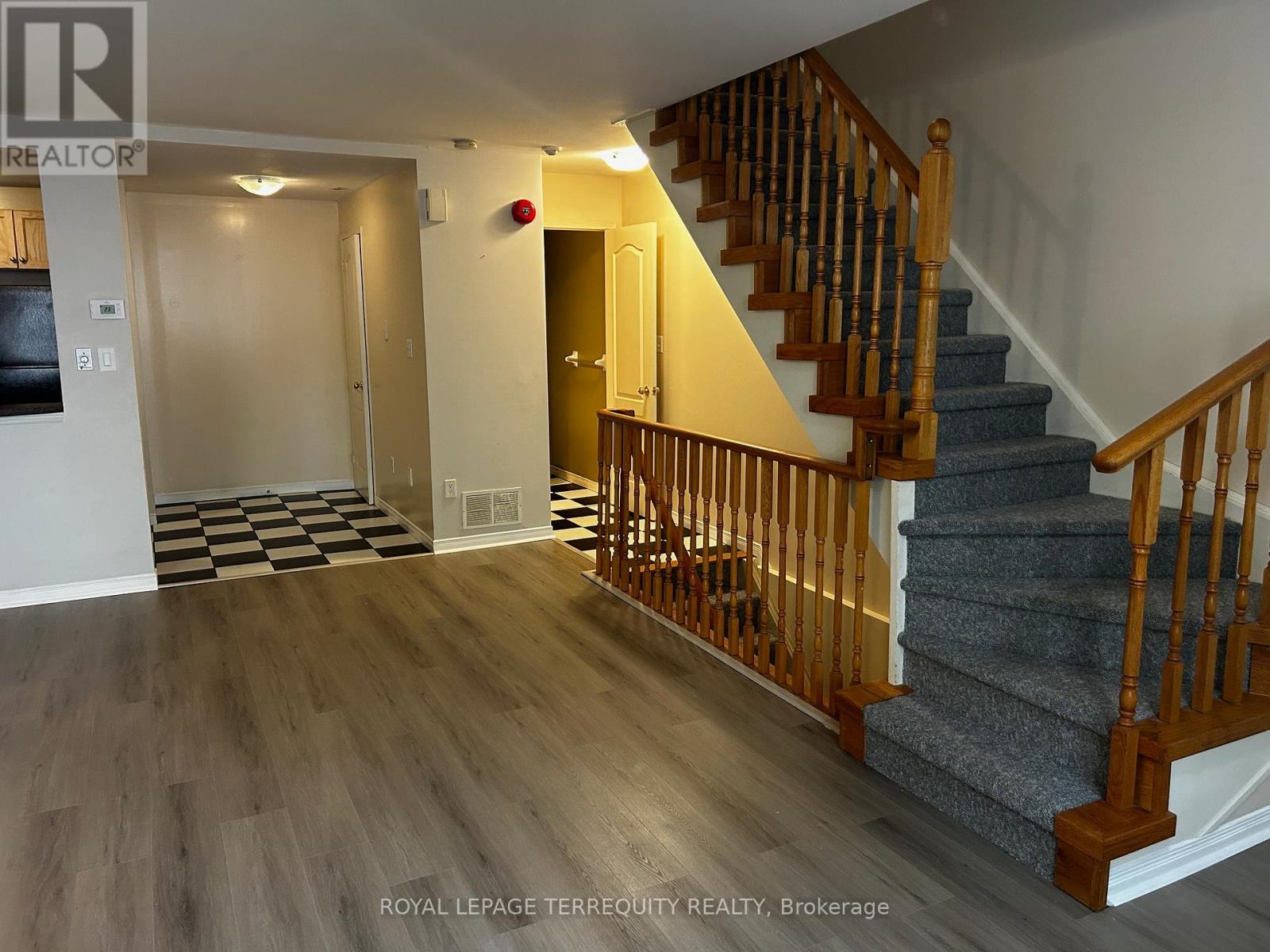 B19 - 108 FINCH AVENUE W, Toronto (Newtonbrook West), Ontario, M2N6W6 — Photo 16