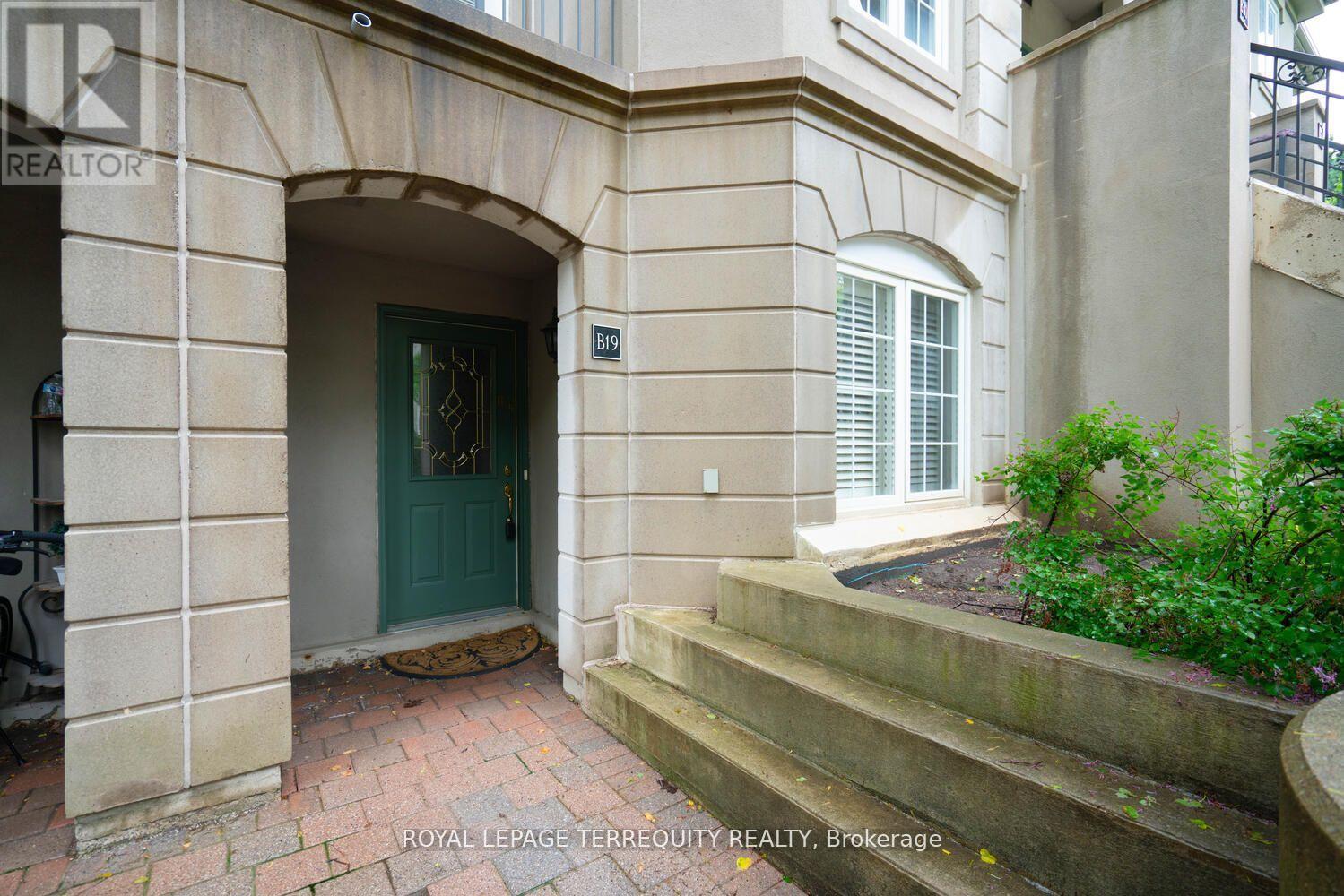 B19 - 108 FINCH AVENUE W, Toronto (Newtonbrook West), Ontario, M2N6W6 — Photo 3