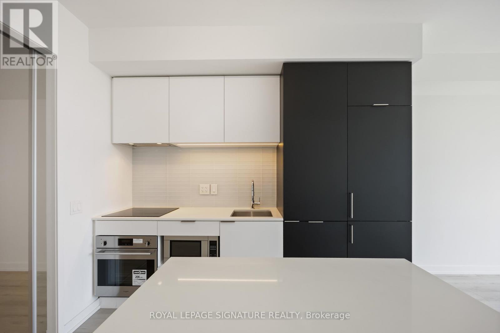 2404 - 33 HELENDALE AVENUE, Toronto (Yonge-Eglinton), Ontario, M4R0A4 — Photo 11