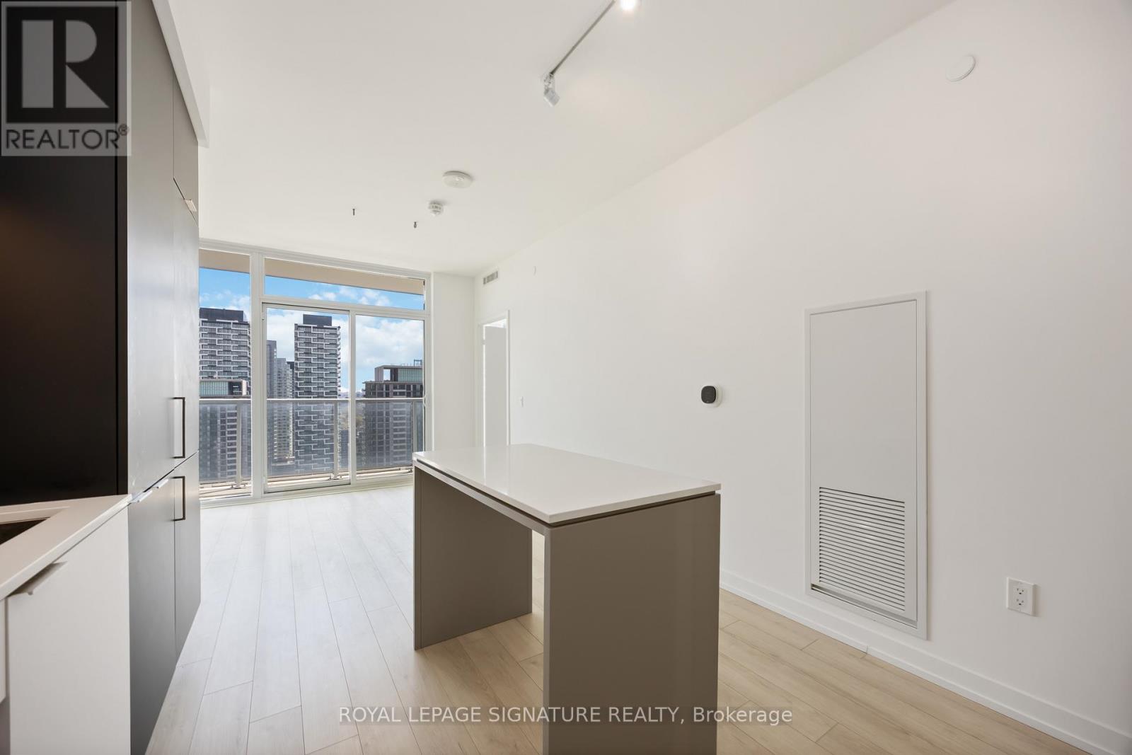 2404 - 33 HELENDALE AVENUE, Toronto (Yonge-Eglinton), Ontario, M4R0A4 — Photo 7