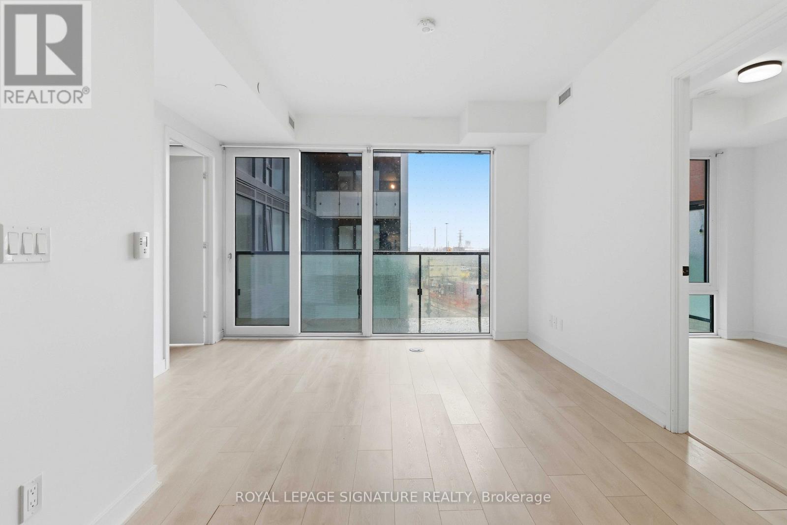 S451 - 35 ROLLING MILLS ROAD, Toronto (Waterfront Communities), Ontario, M5A0V6 — Photo 4