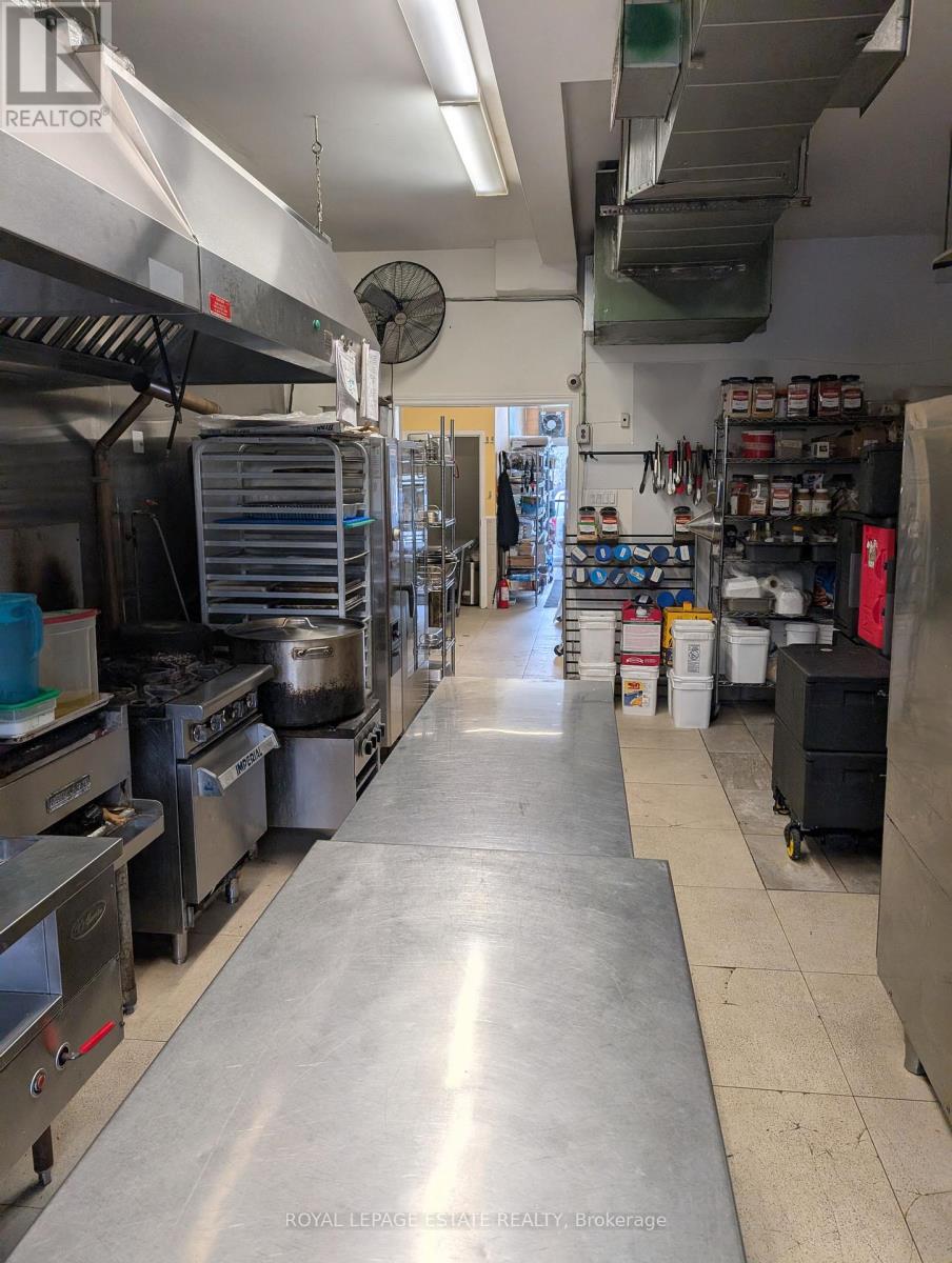 1527 O'CONNOR DRIVE, Toronto (O'Connor-Parkview), Ontario, M4B2V7 — Photo 3