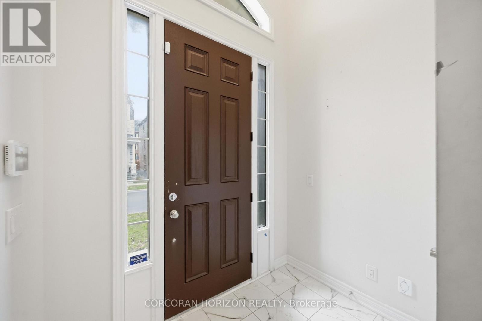 91 DORIAN DRIVE, Whitby, Ontario, L1P0C8 — Photo 4