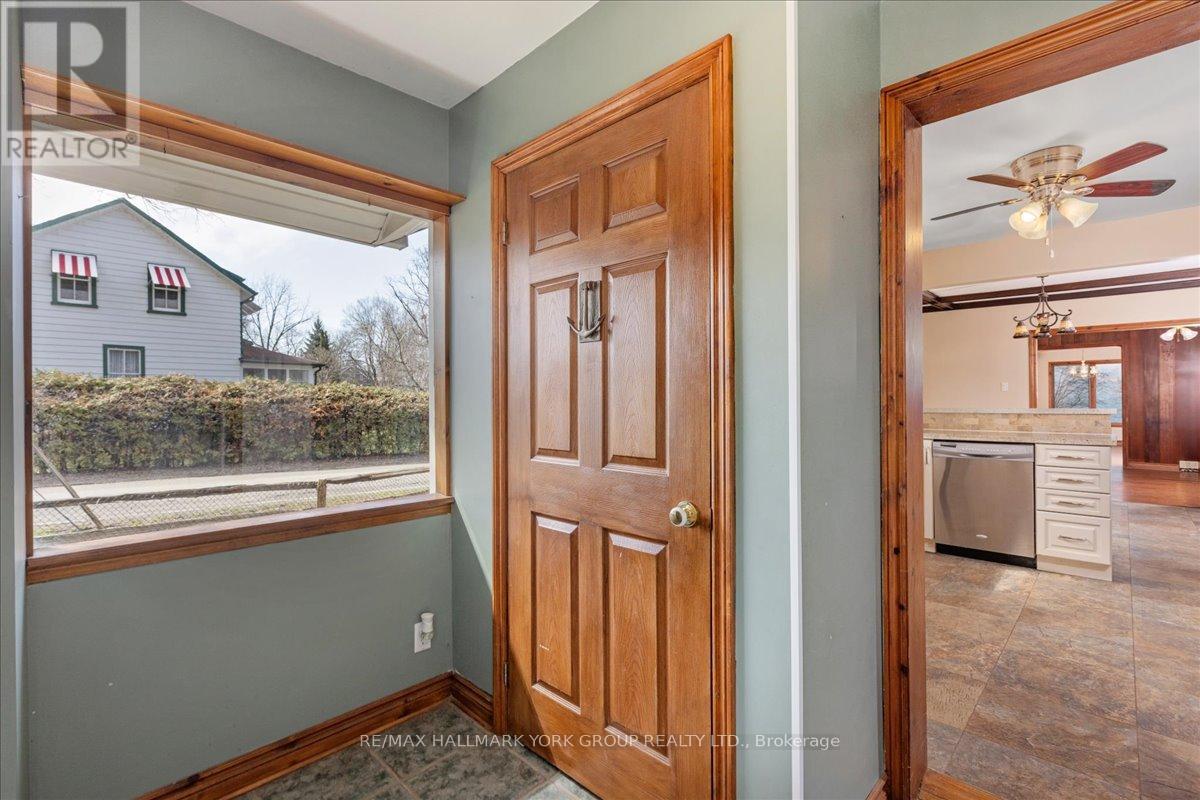 181 LAKE DRIVE N, Georgina (Historic Lakeshore Communities), Ontario, L4P3C8 — Photo 16