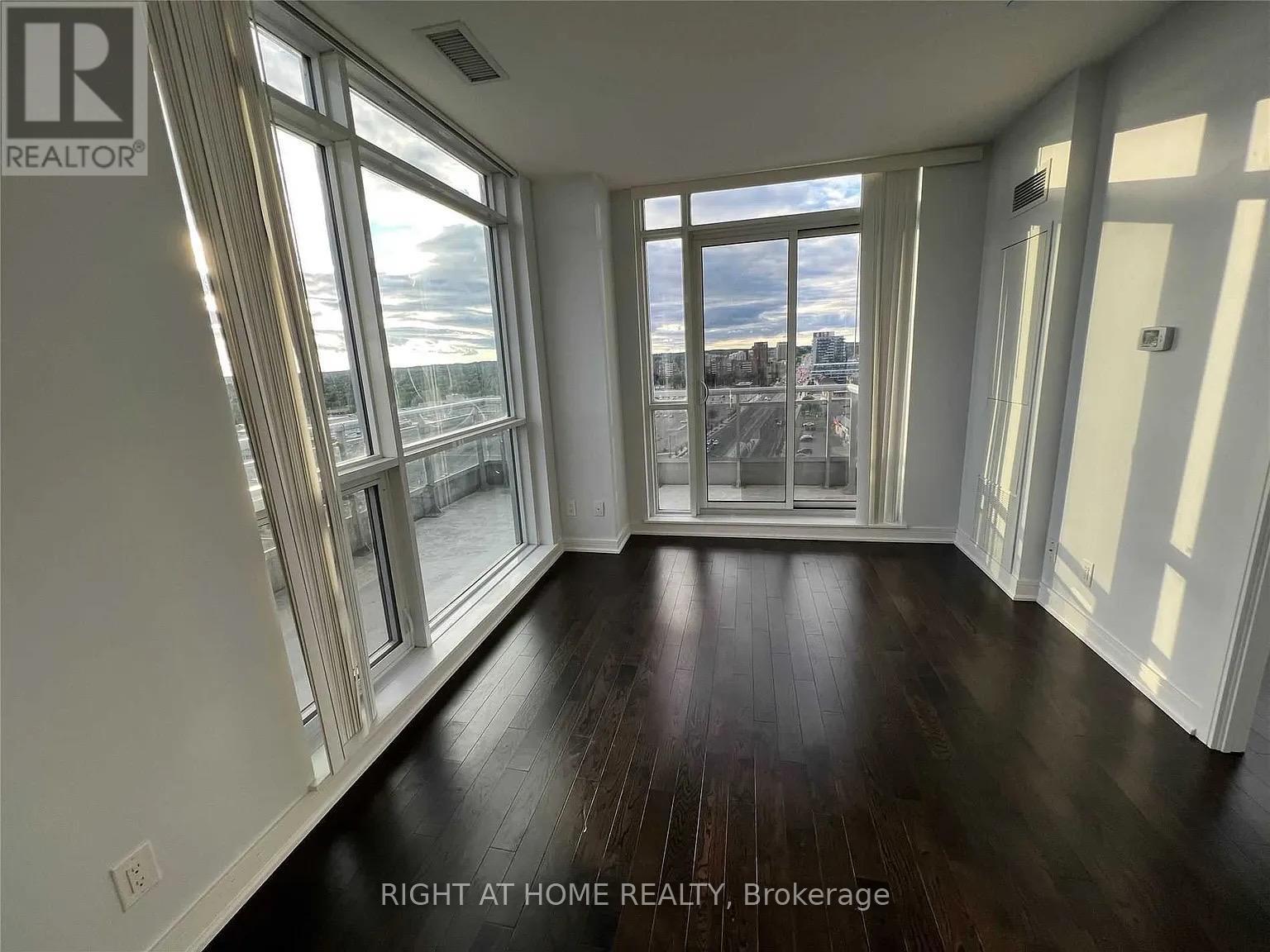 1209 - 9201 YONGE STREET, Richmond Hill (Langstaff), Ontario, L4C6Z2 — Photo 2