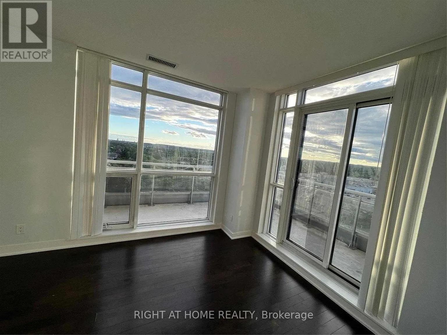 1209 - 9201 YONGE STREET, Richmond Hill (Langstaff), Ontario, L4C6Z2 — Photo 4