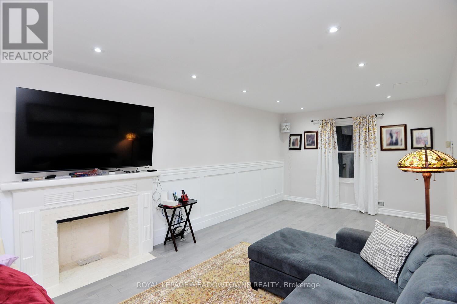 825 NORTH SERVICE ROAD, Mississauga (Lakeview), Ontario, L4Y1A2 — Photo 13