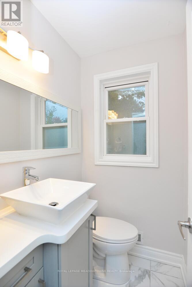 825 NORTH SERVICE ROAD, Mississauga (Lakeview), Ontario, L4Y1A2 — Photo 21