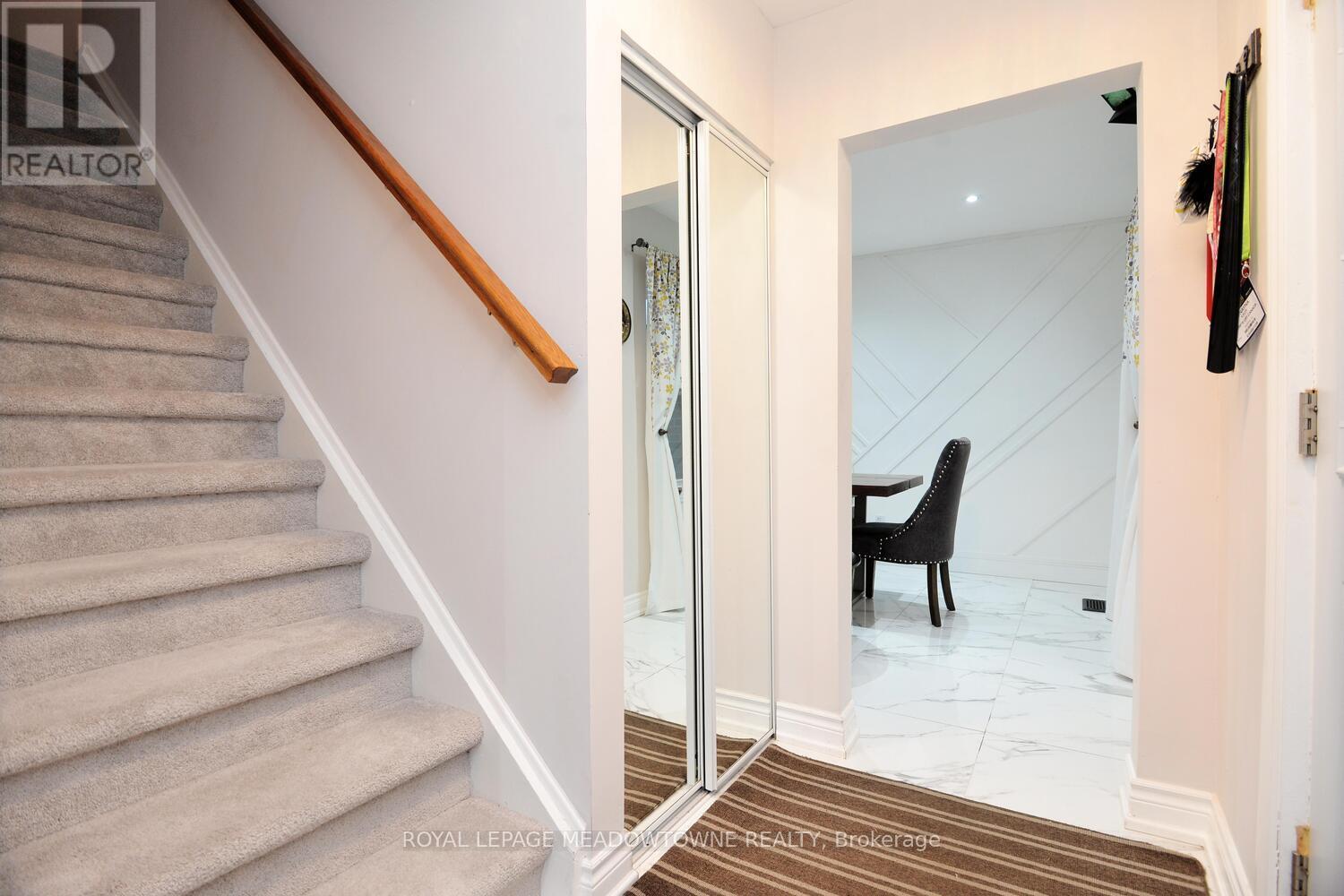 825 NORTH SERVICE ROAD, Mississauga (Lakeview), Ontario, L4Y1A2 — Photo 4