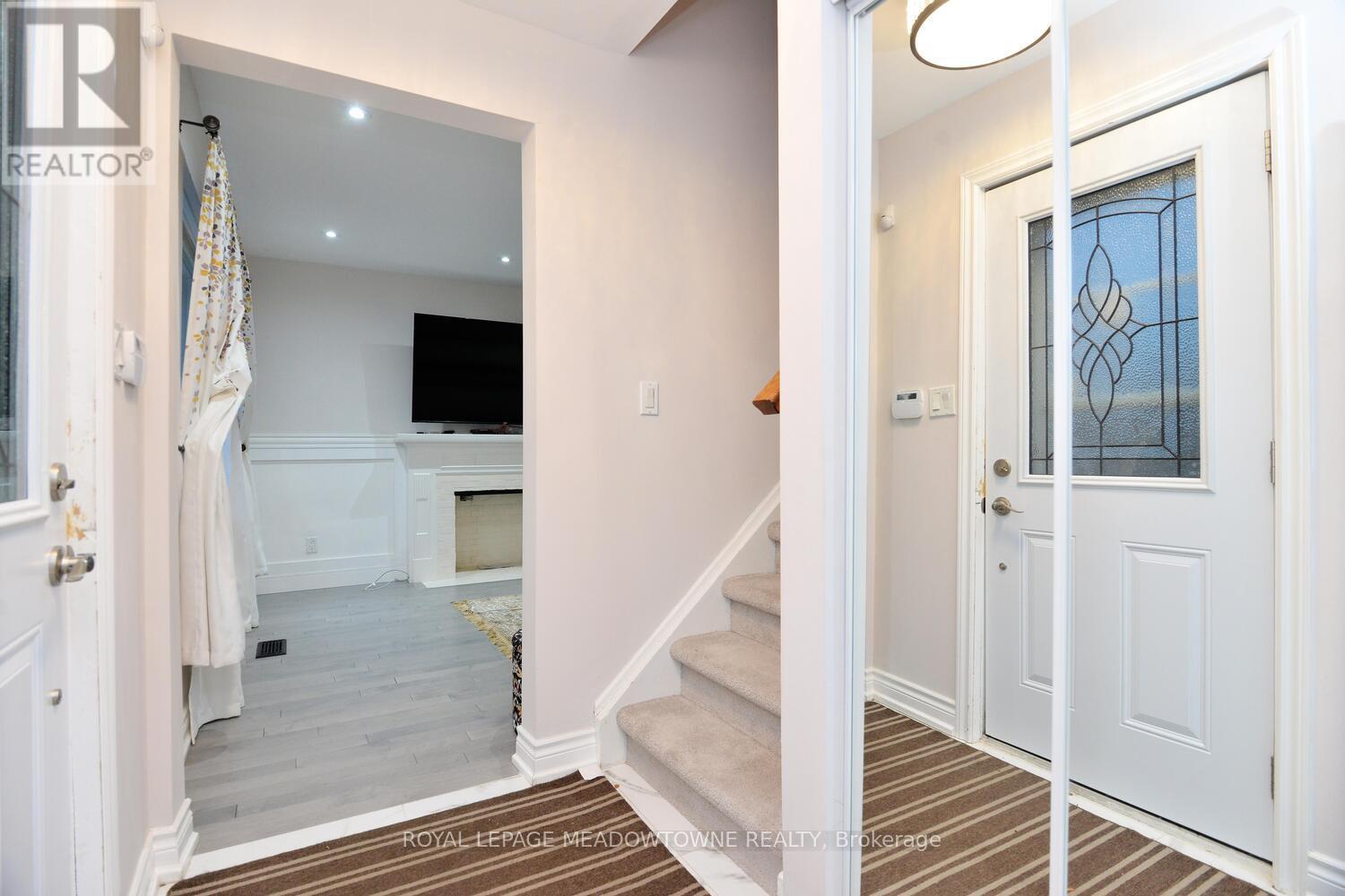 825 NORTH SERVICE ROAD, Mississauga (Lakeview), Ontario, L4Y1A2 — Photo 5