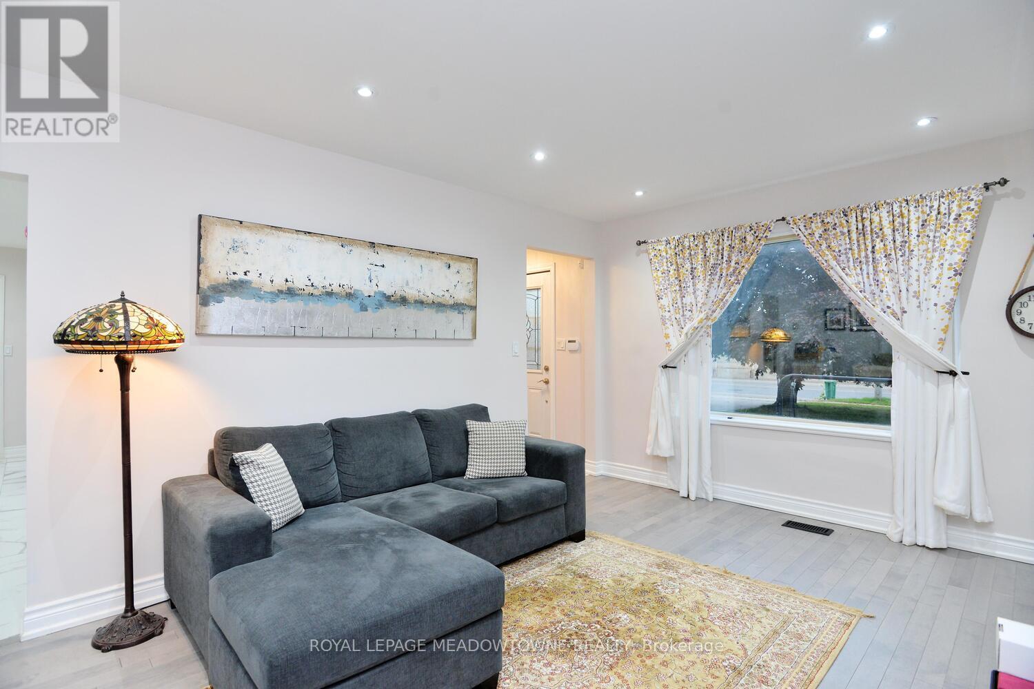 825 NORTH SERVICE ROAD, Mississauga (Lakeview), Ontario, L4Y1A2 — Photo 7