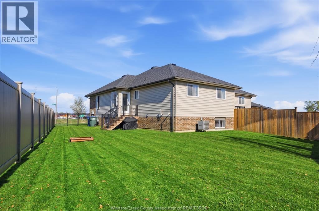 3266 SEVILLE AVENUE, Windsor, Ontario, N8N0A5 — Photo 29