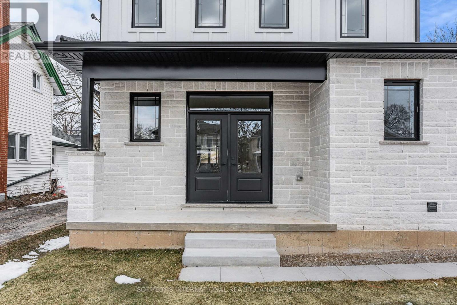 42 RICH AVENUE, Cambridge, Ontario, N1R2A5 — Photo 4