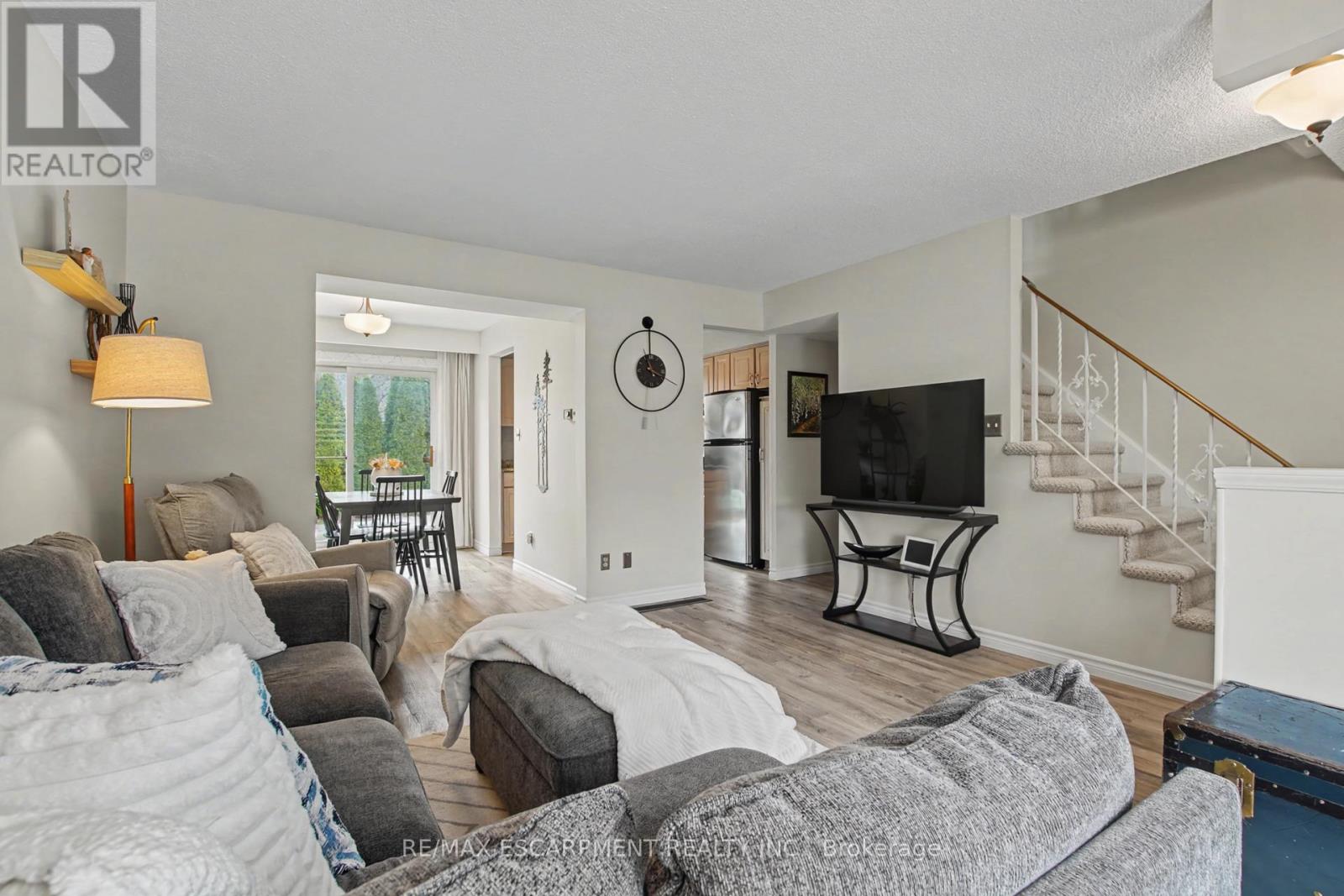 21 GREYSTONE CRESCENT, St. Catharines (Lakeport), Ontario, L2N6P1 — Photo 8