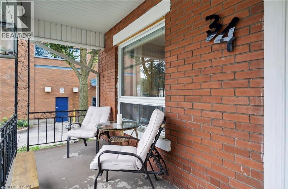 34 CLIFF Avenue, Hamilton, Ontario, L8E6A7 — Photo 2
