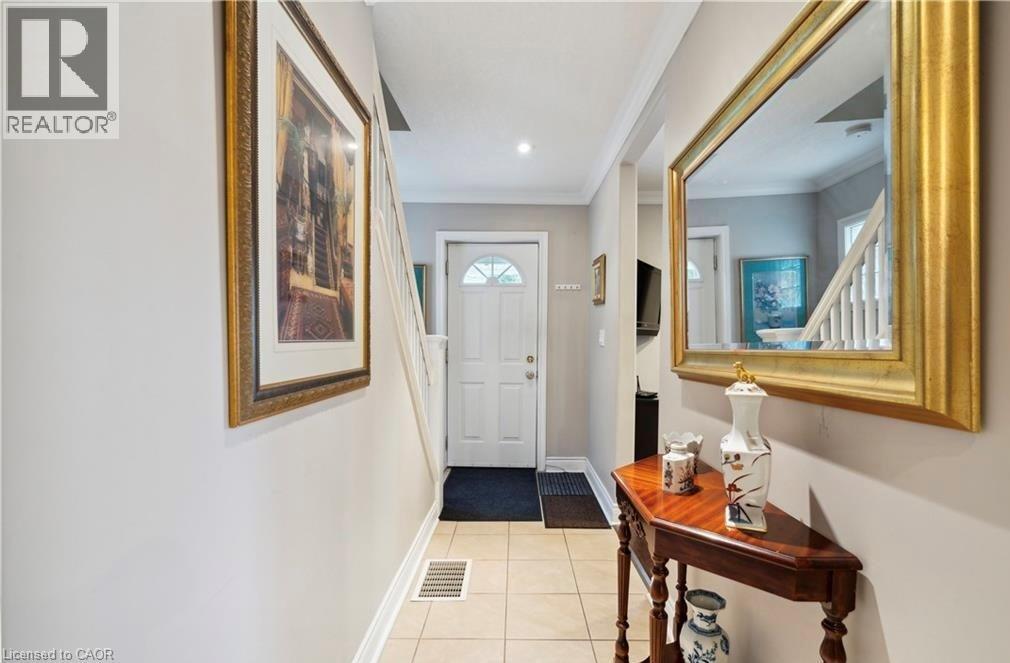 34 CLIFF Avenue, Hamilton, Ontario, L8E6A7 — Photo 3