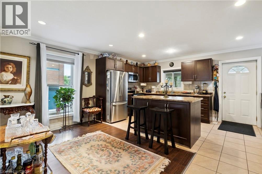 34 CLIFF Avenue, Hamilton, Ontario, L8E6A7 — Photo 7