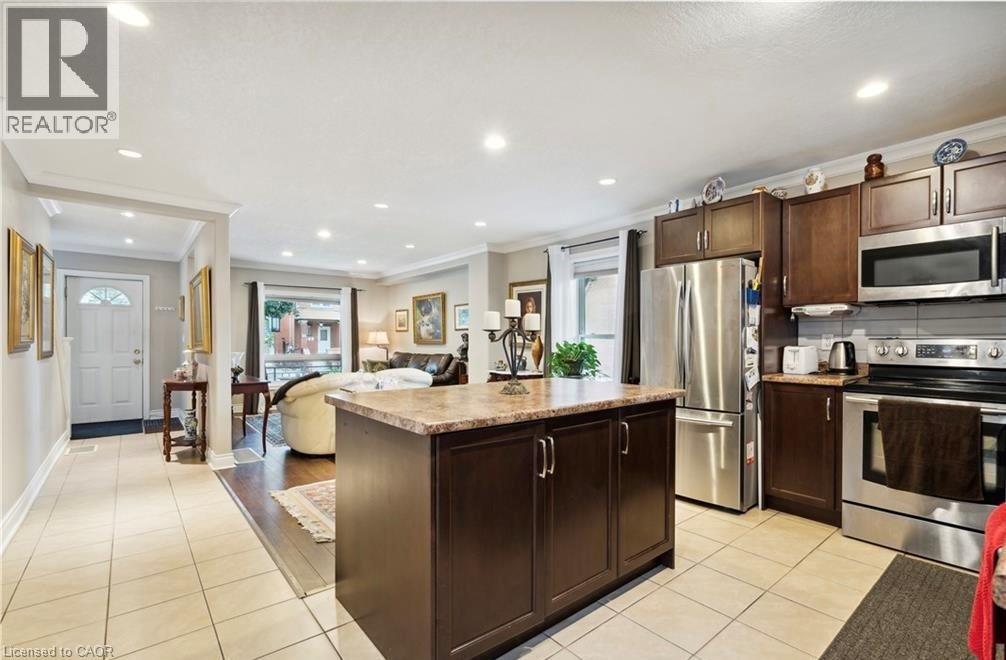 34 CLIFF Avenue, Hamilton, Ontario, L8E6A7 — Photo 8