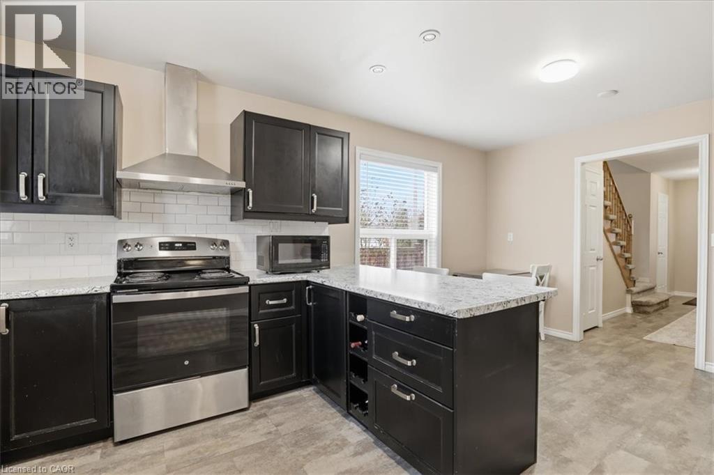 103 DOWNING Crescent, Barrie, Ontario, L4N8V5 — Photo 13