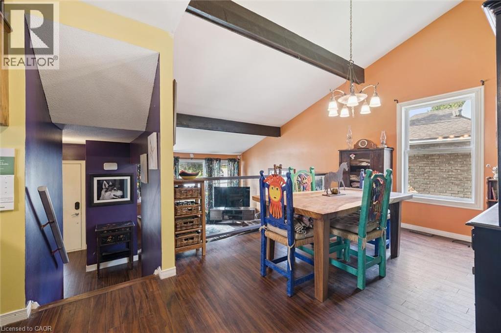 31 SAXONY Circle, Cambridge, Ontario, N1S4G6 — Photo 11