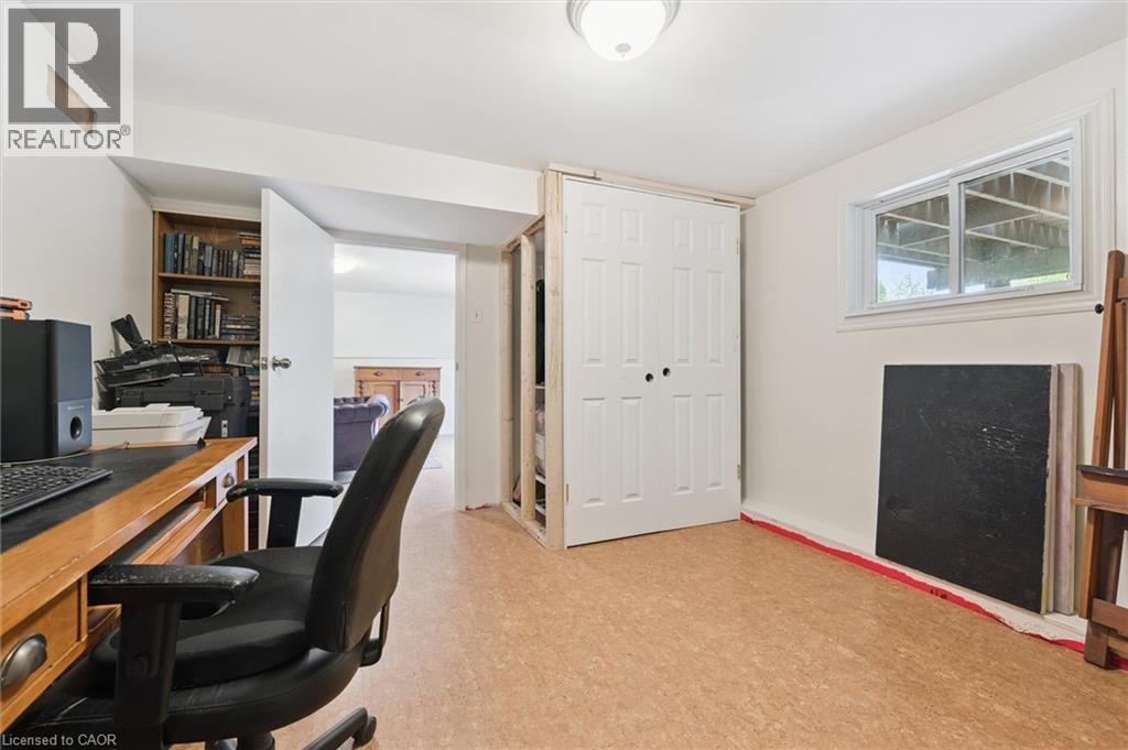 31 SAXONY Circle, Cambridge, Ontario, N1S4G6 — Photo 28