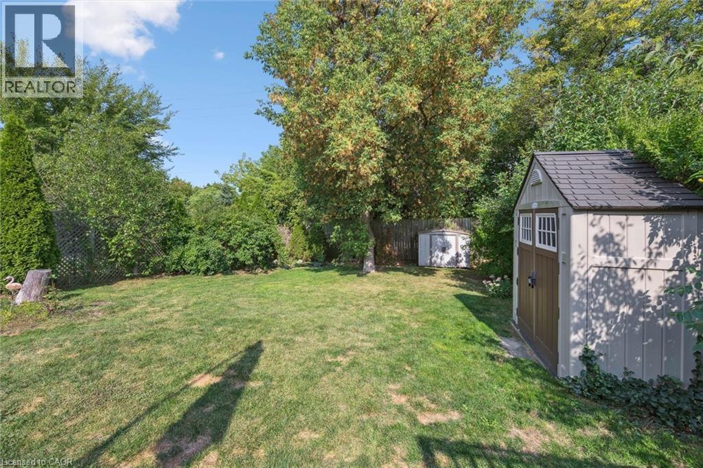31 SAXONY Circle, Cambridge, Ontario, N1S4G6 — Photo 40