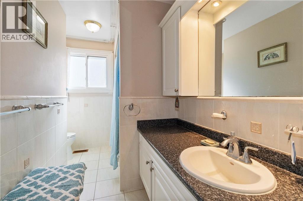 11 SIGURD JENSEN Court, Brantford, Ontario, N3R6Y8 — Photo 13