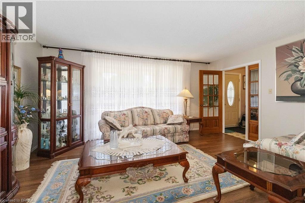 11 SIGURD JENSEN Court, Brantford, Ontario, N3R6Y8 — Photo 8