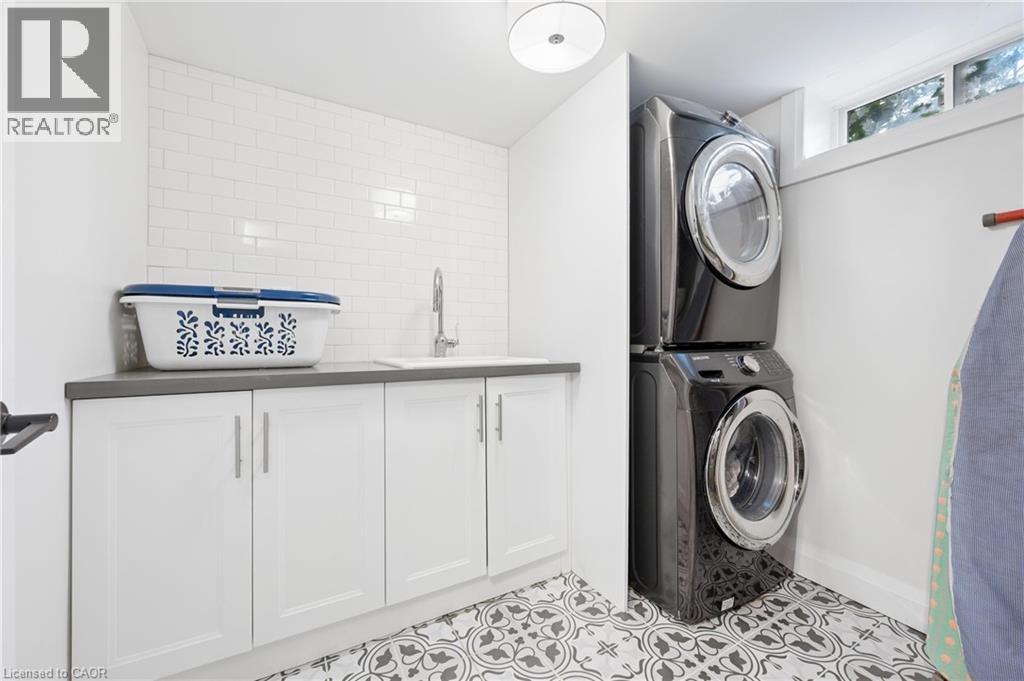 14 LINTON Place, Kitchener, Ontario, N2B2J9 — Photo 32