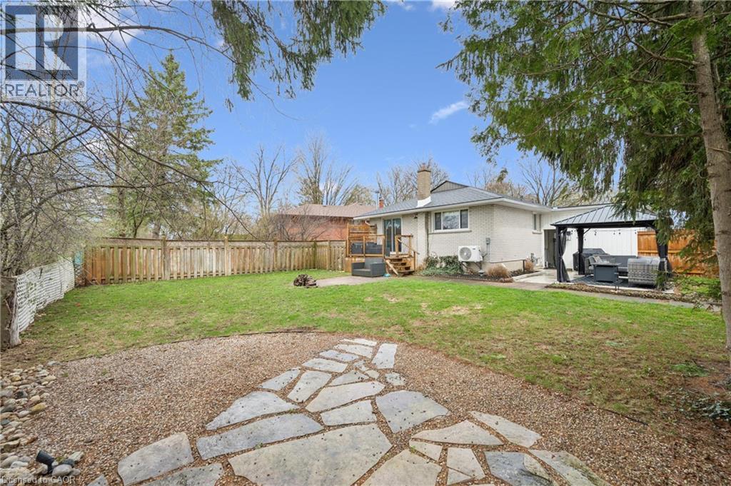 14 LINTON Place, Kitchener, Ontario, N2B2J9 — Photo 35