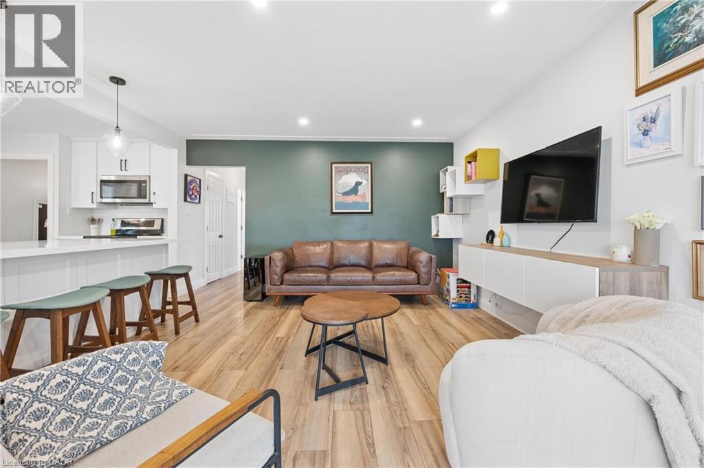 14 LINTON Place, Kitchener, Ontario, N2B2J9 — Photo 9